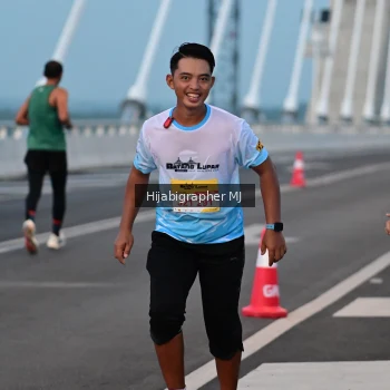 Runner Photo 2120153