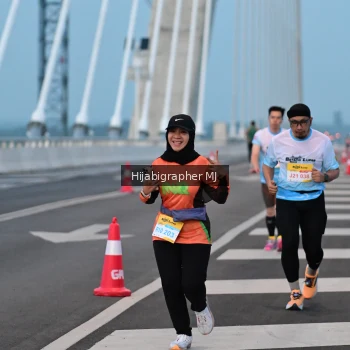 Runner Photo 2120185
