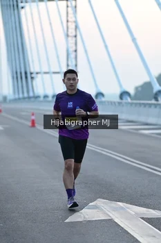 Runner Photo 2120580