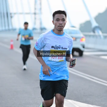 Runner Photo 2120604