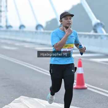 Runner Photo 2120617