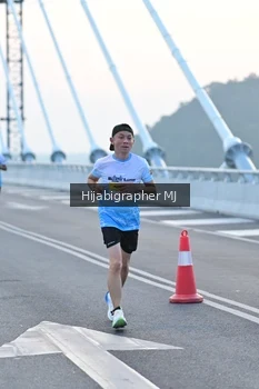 Runner Photo 2120696