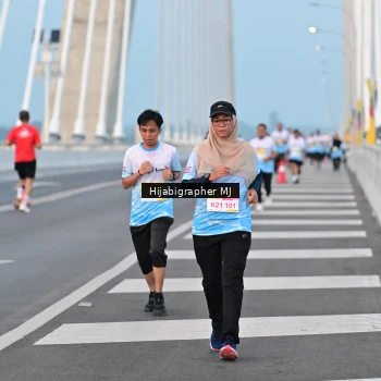 Runner Photo 2120863