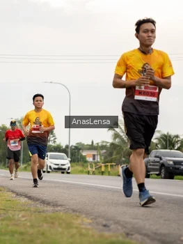 Runner Photo 2121050