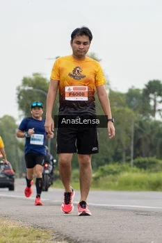 Runner Photo 2121110