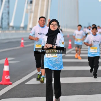 Runner Photo 2121120