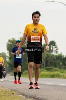Runner Photo 2121135