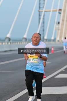 Runner Photo 2121251