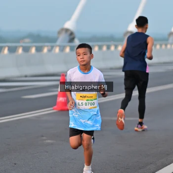 Runner Photo 2121329