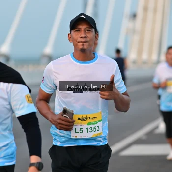 Runner Photo 2121359