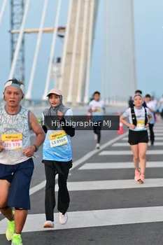 Runner Photo 2121443