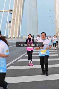Runner Photo 2121480