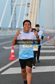 Runner Photo 2121550