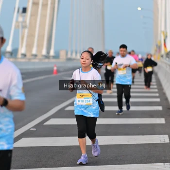 Runner Photo 2121590