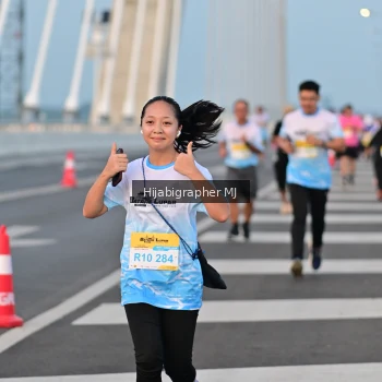 Runner Photo 2121600