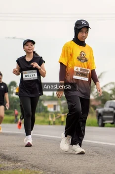 Runner Photo 2121895