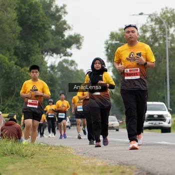 Runner Photo 2121980