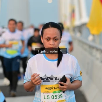 Runner Photo 2122104