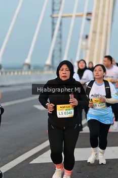 Runner Photo 2122196
