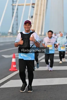 Runner Photo 2122394