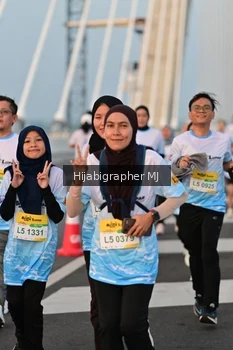 Runner Photo 2122501