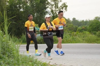 Runner Photo 2122595