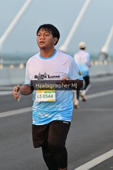 Runner Photo 2122924