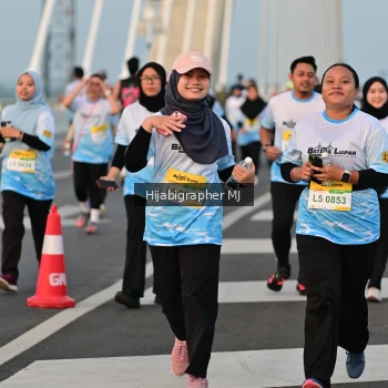 Runner Photo 2123575