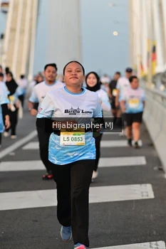 Runner Photo 2123584