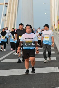 Runner Photo 2123624
