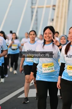 Runner Photo 2124380