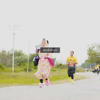 Runner Photo 2124464