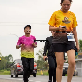 Runner Photo 2124636