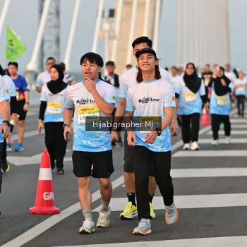 Runner Photo 2124671