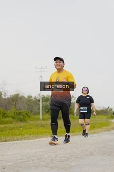 Runner Photo 2124695