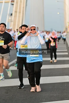 Runner Photo 2124753