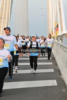 Runner Photo 2124859