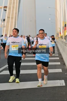 Runner Photo 2125416