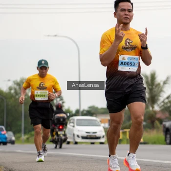 Runner Photo 2125894