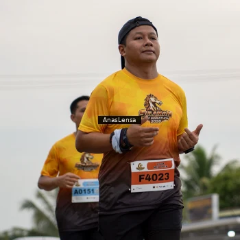 Runner Photo 2126026