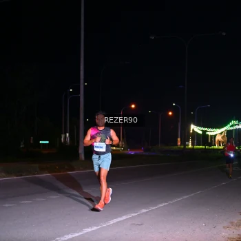 Runner Photo 2126086