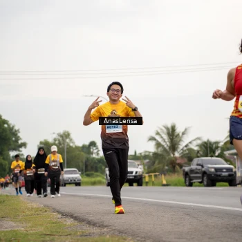 Runner Photo 2126144