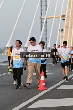 Runner Photo 2126178
