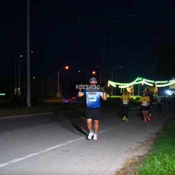 Runner Photo 2126240
