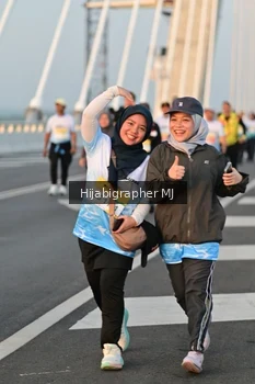 Runner Photo 2126528