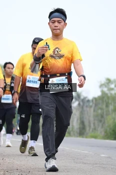 Runner Photo 2126567