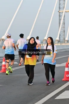 Runner Photo 2126710