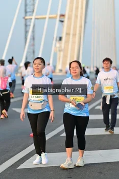 Runner Photo 2126732