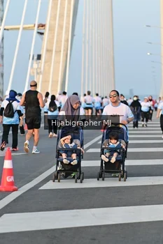 Runner Photo 2126750