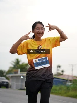 Runner Photo 2126780